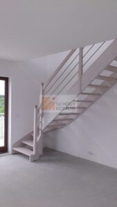 schody drewniane bielone jesionowe nowoczesny design