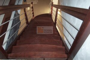 schody drewniane proste jednobiegowe